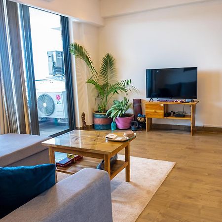 Solea 1 Bedroom Apartment - Central, Comfortable, Cozy, Balcony, Pool, Gym Accra Eksteriør billede