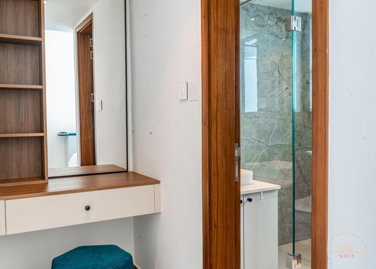 Solea 1 Bedroom Apartment - Central, Comfortable, Cozy, Balcony, Pool, Gym Accra Eksteriør billede