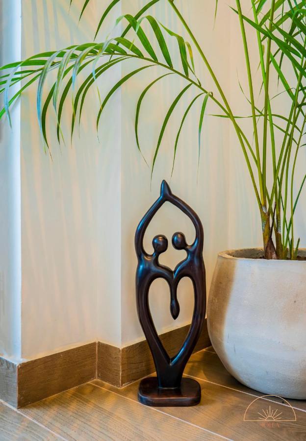 Solea 1 Bedroom Apartment - Central, Comfortable, Cozy, Balcony, Pool, Gym Accra Eksteriør billede