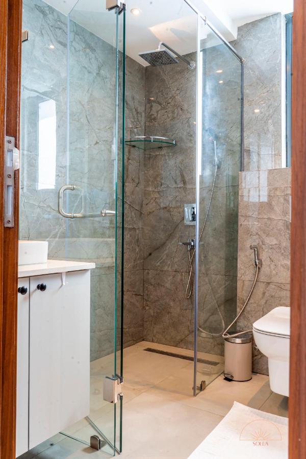 Solea 1 Bedroom Apartment - Central, Comfortable, Cozy, Balcony, Pool, Gym Accra Eksteriør billede