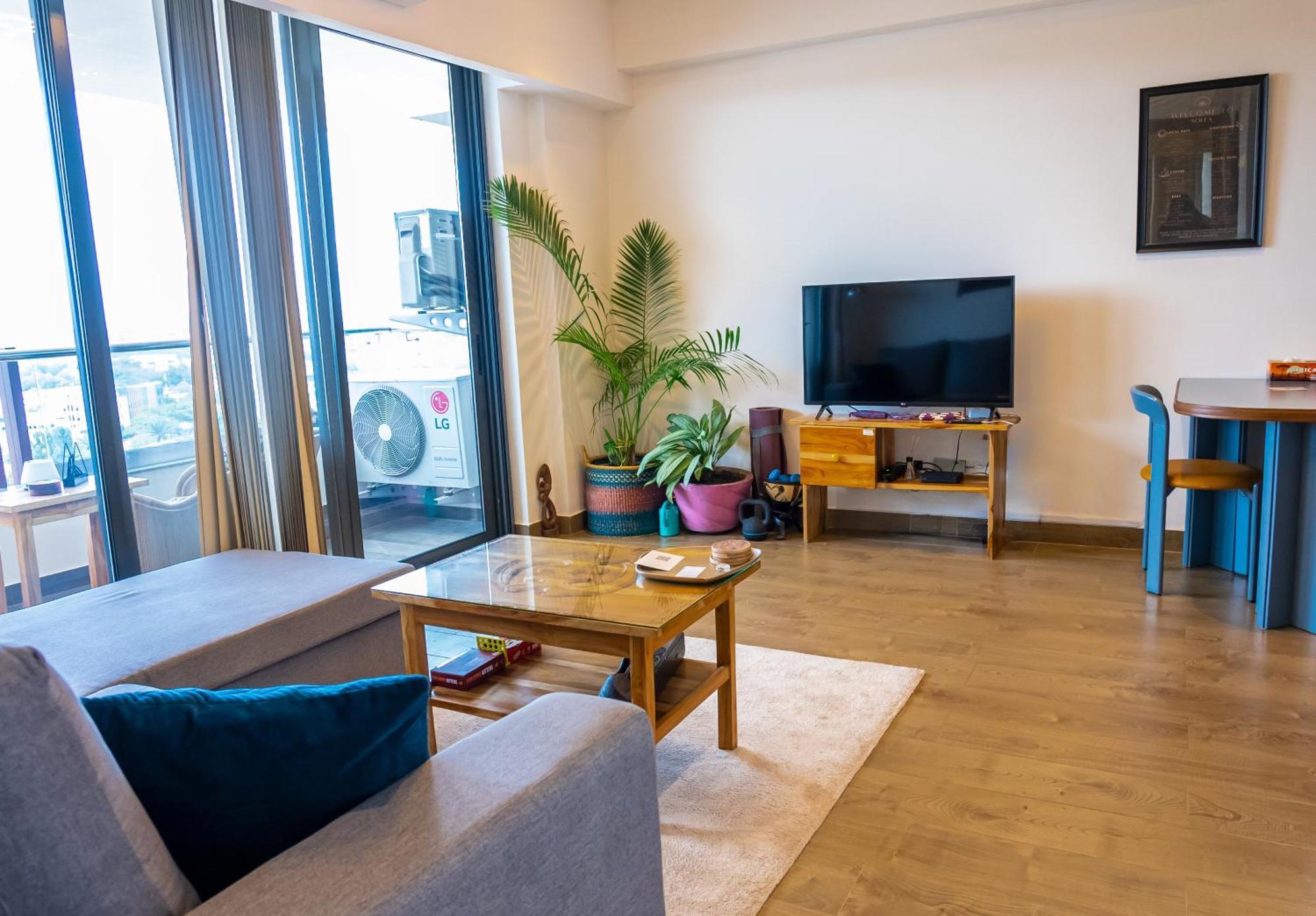 Solea 1 Bedroom Apartment - Central, Comfortable, Cozy, Balcony, Pool, Gym Accra Eksteriør billede